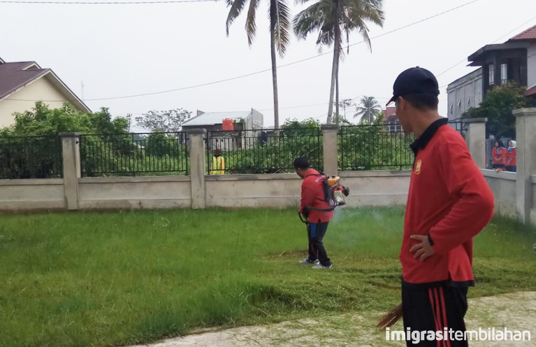 Bakti Sosial Kantor Imigrasi Tembilahan Jelang Hari Bhakti Imigrasi ke-70
